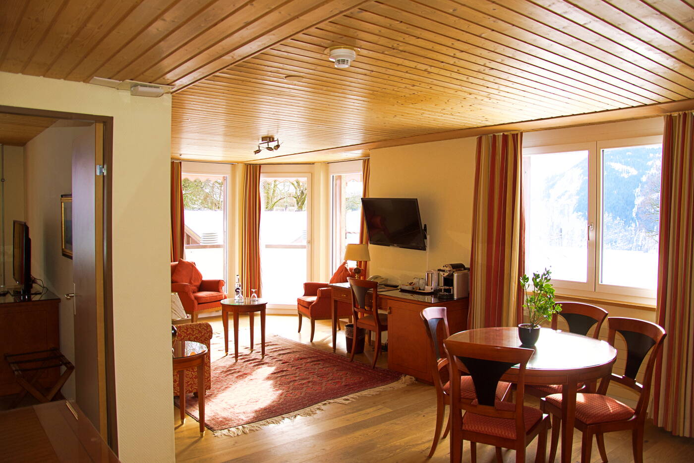 3- & 4-Bettzimmer mit Jungfraublick - Hotel Silberhorn**** Wengen